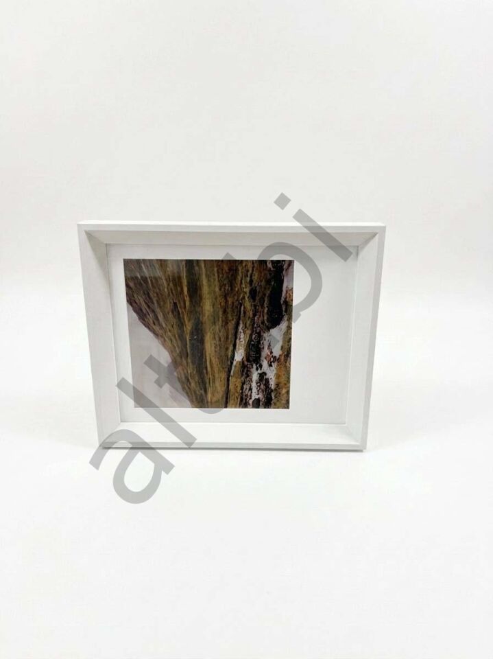 Fotoğraf Çerçevesi (20x25 cm) – Masa Üstü Kullanım Stüdyo Boy Çerçeve Beyaz Renk