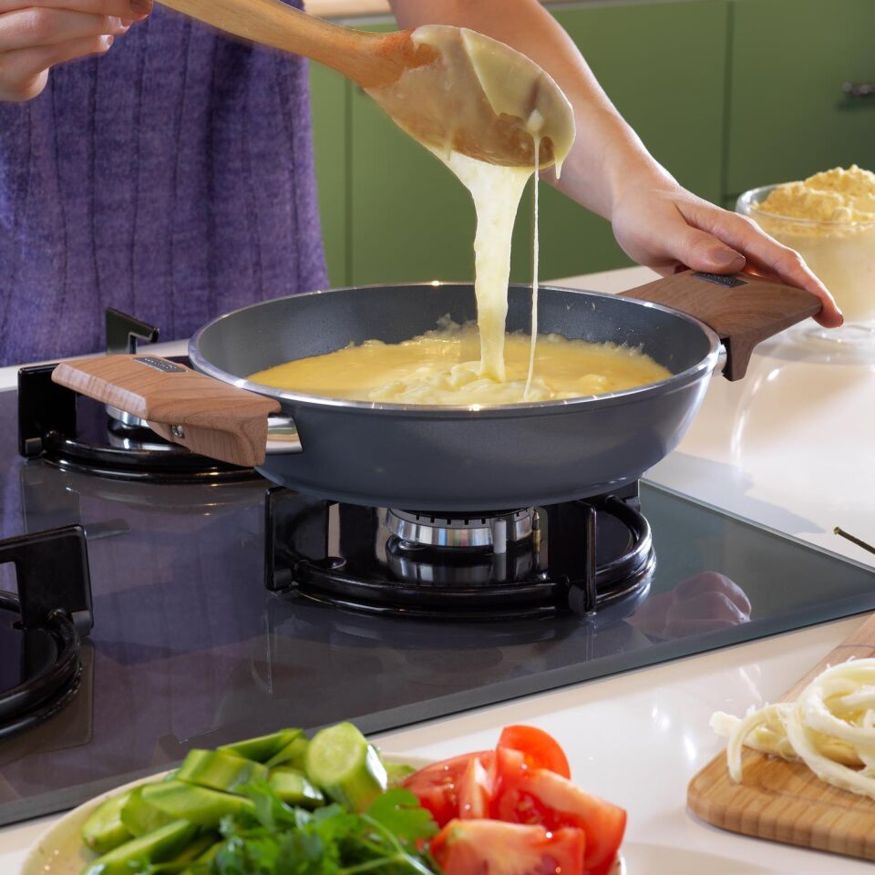 Altabi 24 CM Seramik Tava ve 20 CM Yumurta Sahanı Yapışmaz Yüzey Sc ha fer