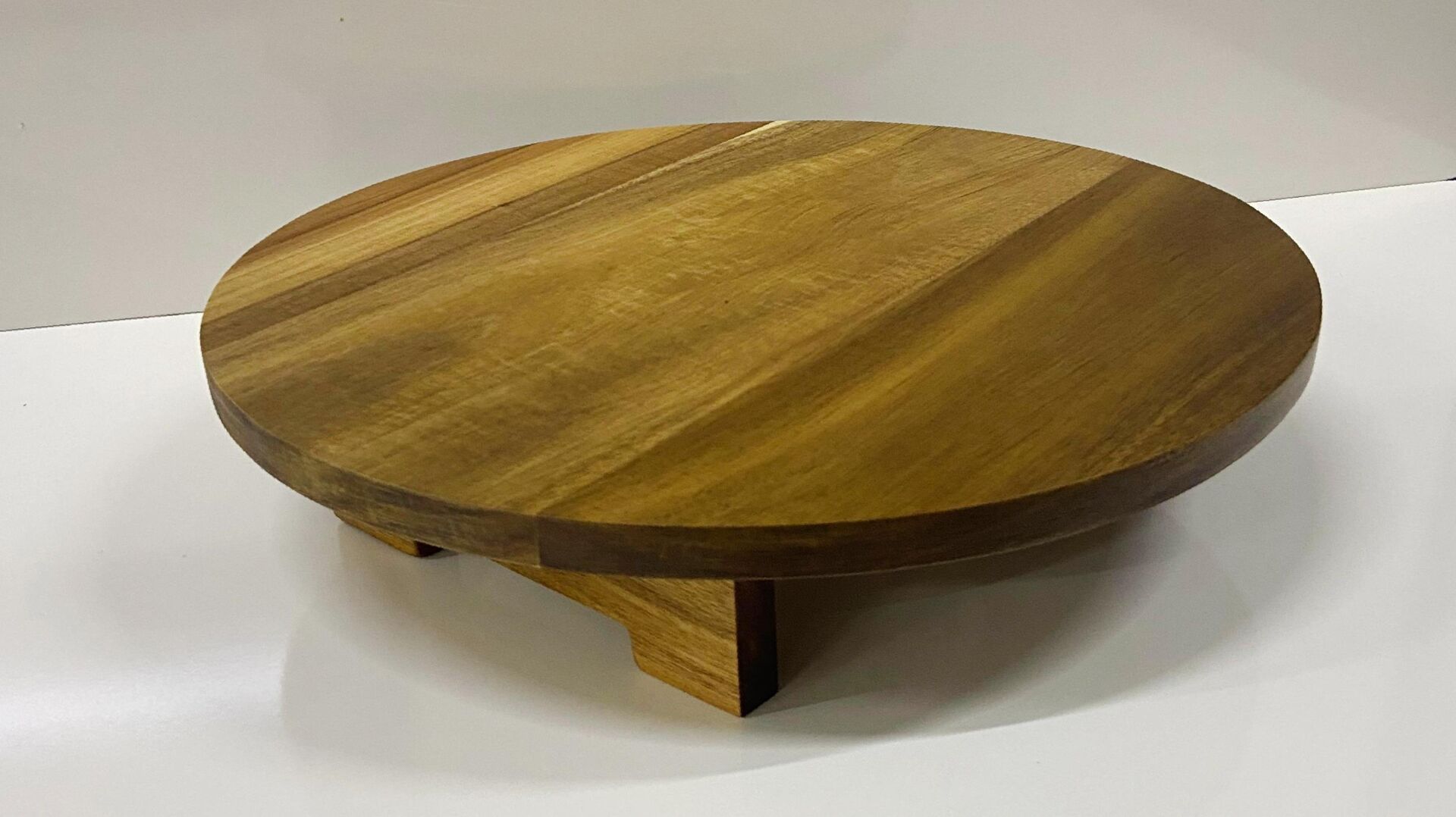 Akasya Yuvarlak Ayaklı Sunumluk 33 CM