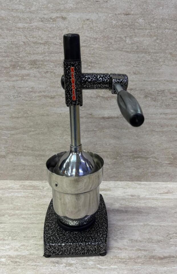 Kollu Narenciye Sıkacağı Döküm Gövde