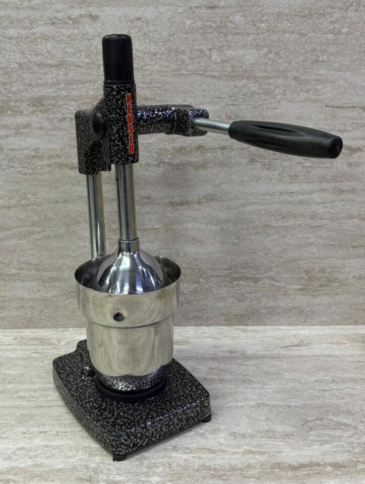 Kollu Narenciye Sıkacağı Döküm Gövde