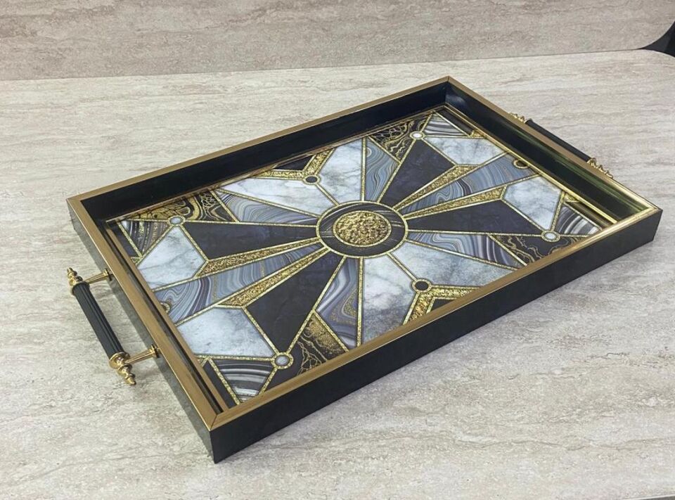 Dijital Baskılı Cam Servis Tepsisi – Modern Desenli, Metal Kulplu 42x29 cm