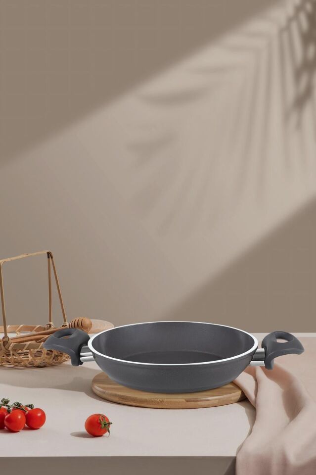 Falez Seramik Sahan 24 CM Füme Renk Cam Kapaklı