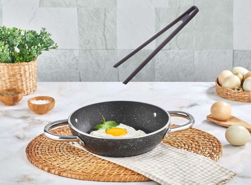 Granit Sahan Yumurta Tavası 20 CM Ve Silikon Maşa